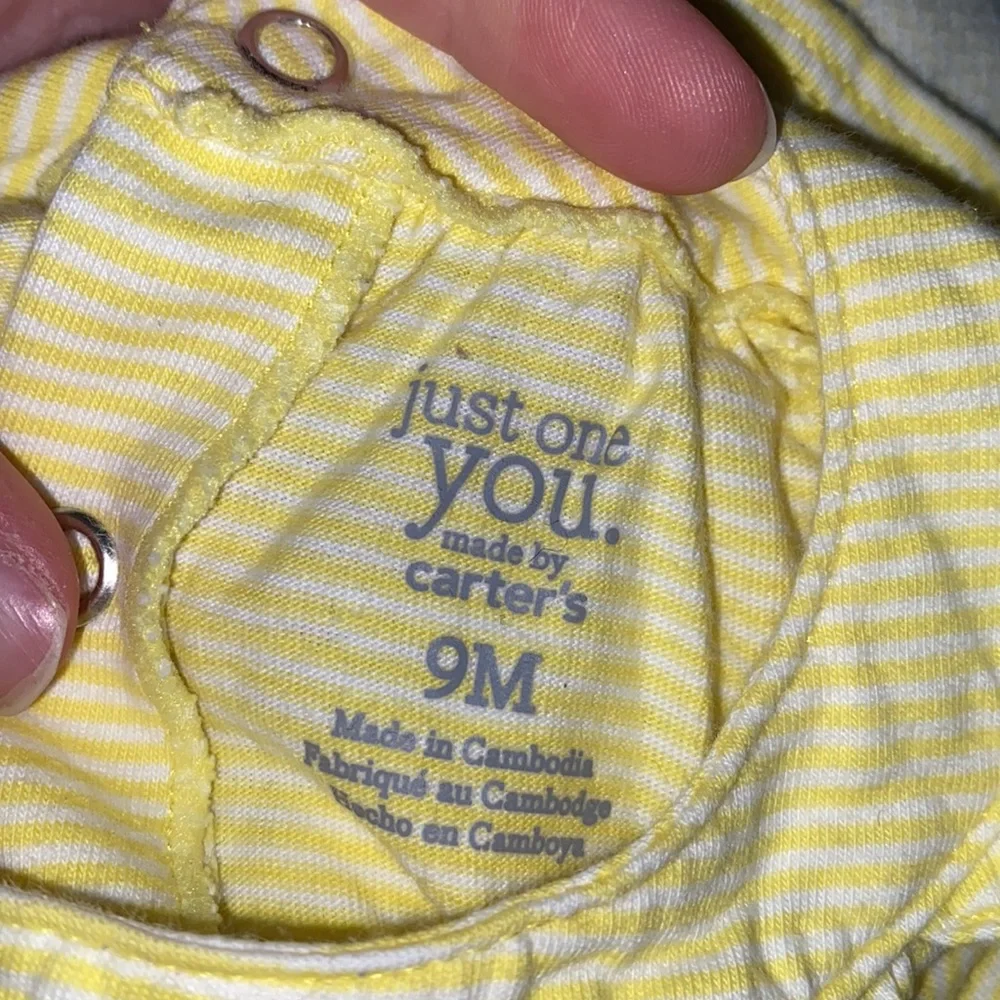 ‼️5/$15‼️ Carter’s Summer Lemon Outfit 9 Months - Picture 5 of 10